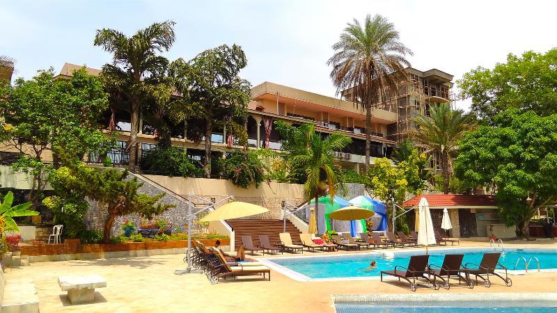 The Country Lodge Hotel Фритаун Экстерьер фото