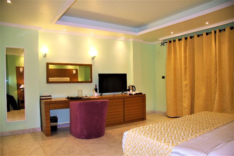 The Country Lodge Hotel Фритаун Экстерьер фото