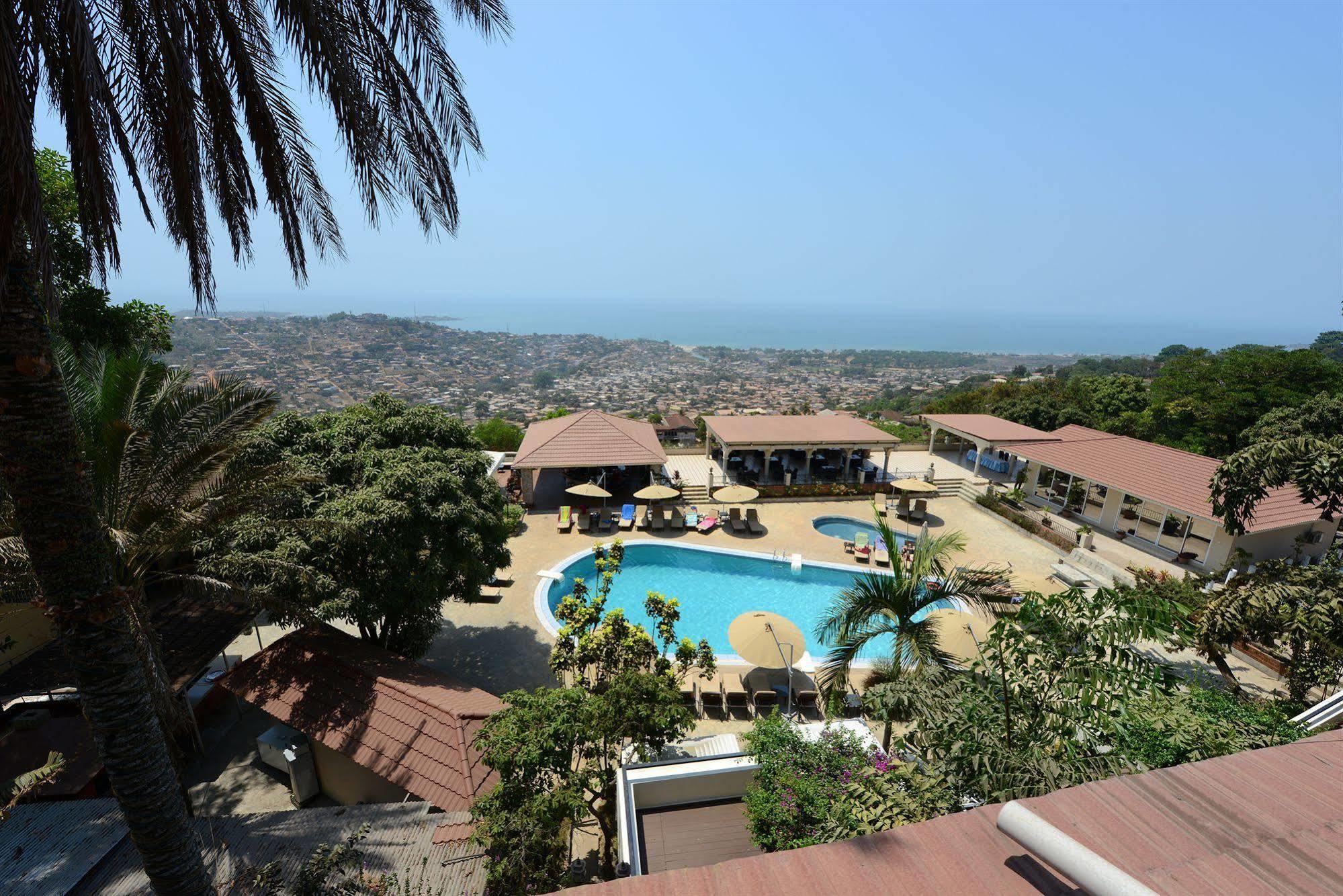 The Country Lodge Hotel Фритаун Экстерьер фото