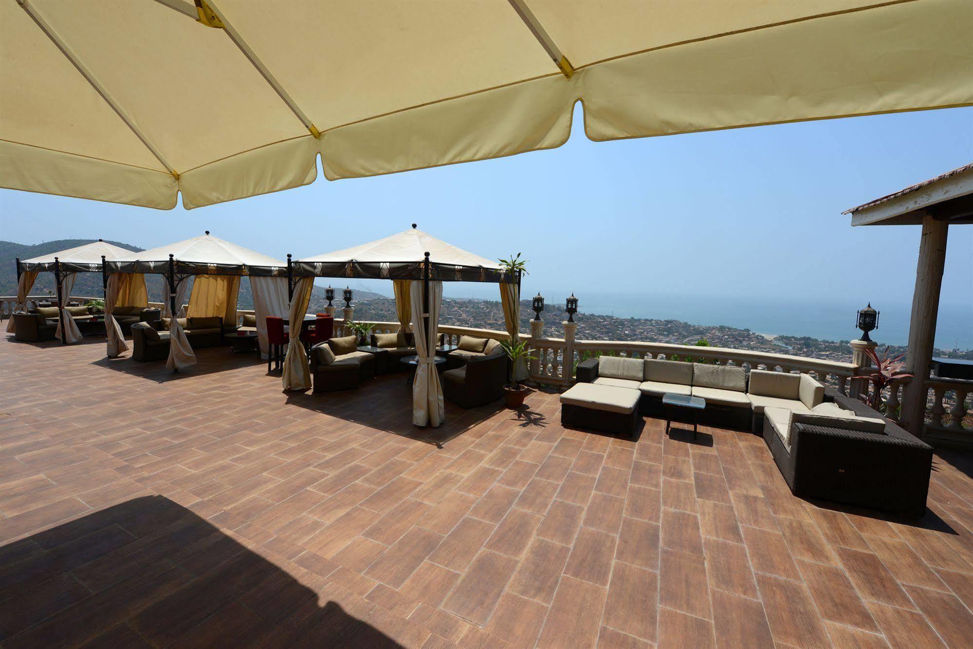 The Country Lodge Hotel Фритаун Экстерьер фото